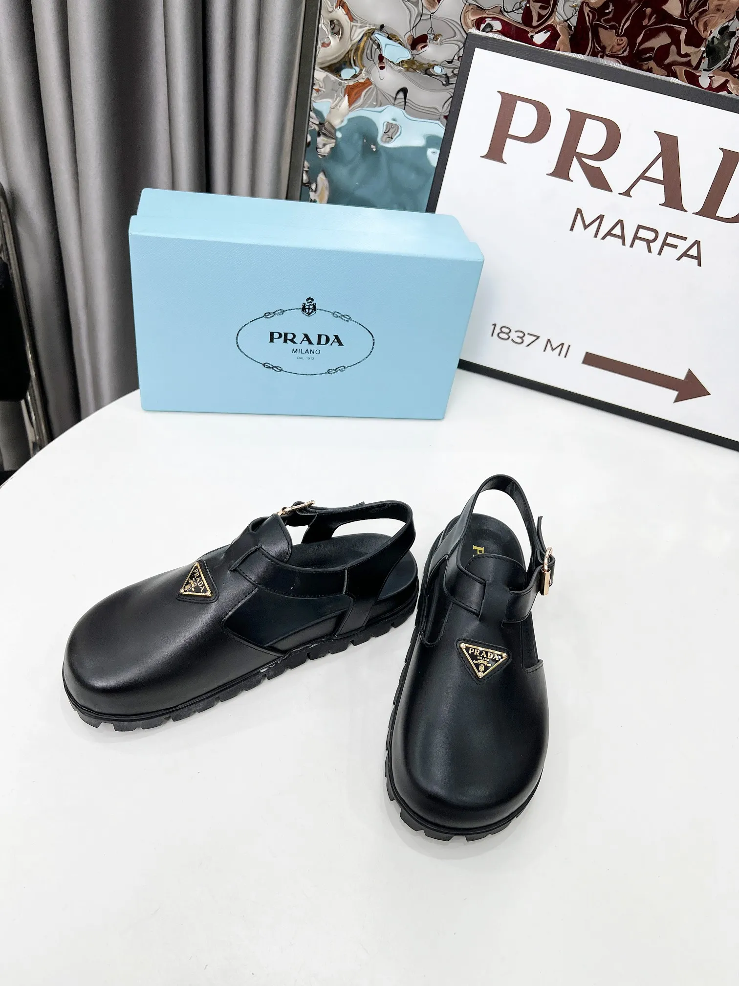 👟👟Ex-factory price 440👟👟 PRADA/25ss Prada classic triangle logo loafer series, simple and ultimate size: 35-42